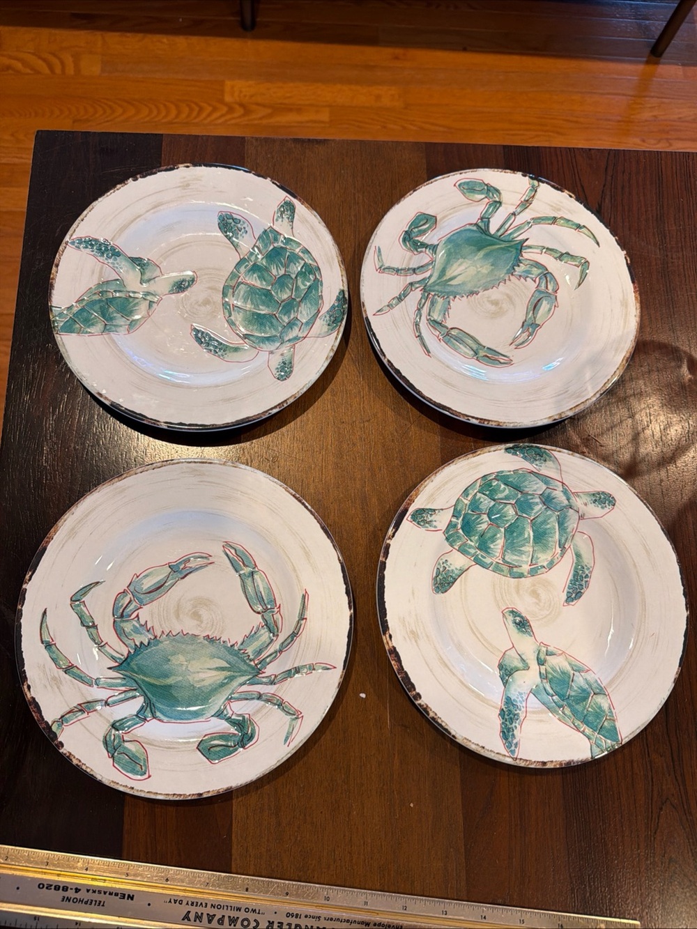Tommy Bahama 8.5” plates. Set of 4 turtles and crabs - tropical/beach